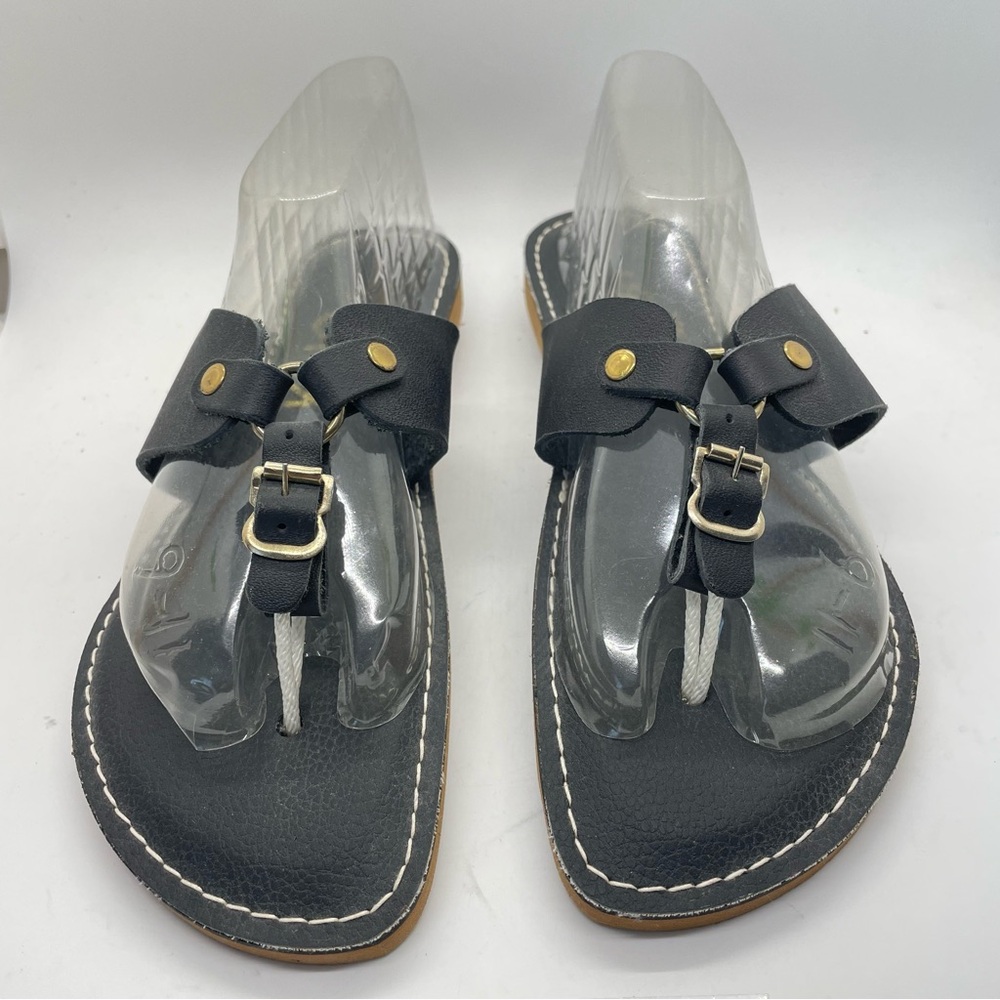 Kino Black Leather Flip Flop Sandals Key West